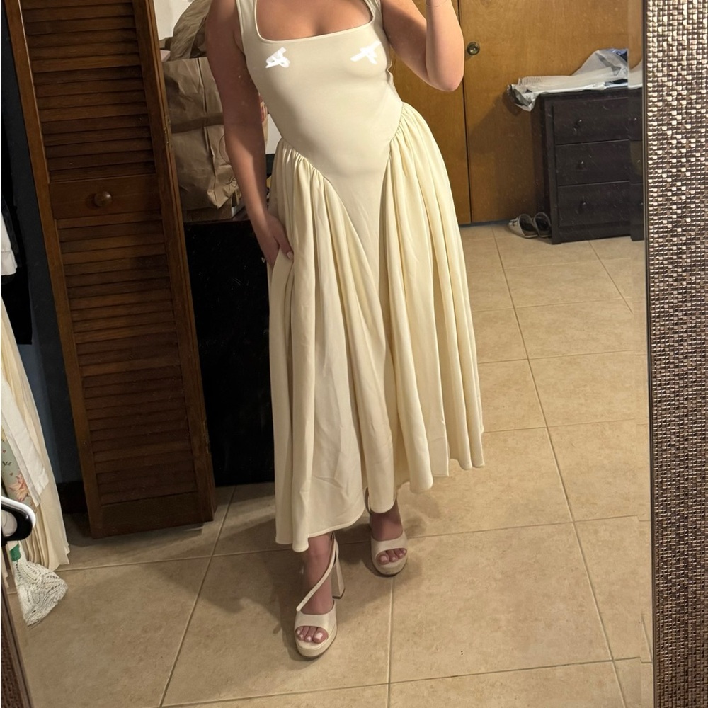 Meshki Sharon Scuba Midi Dress - Ivory